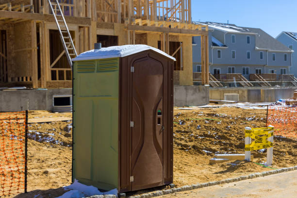 Best Portable restroom trailer rental  in Allouez, WI