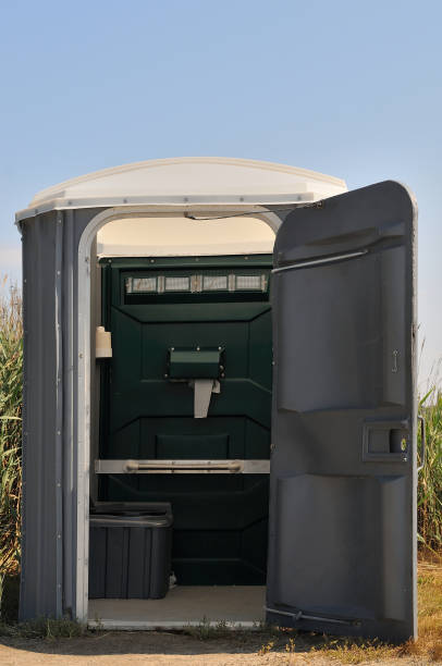 Best Affordable porta potty rental  in Allouez, WI